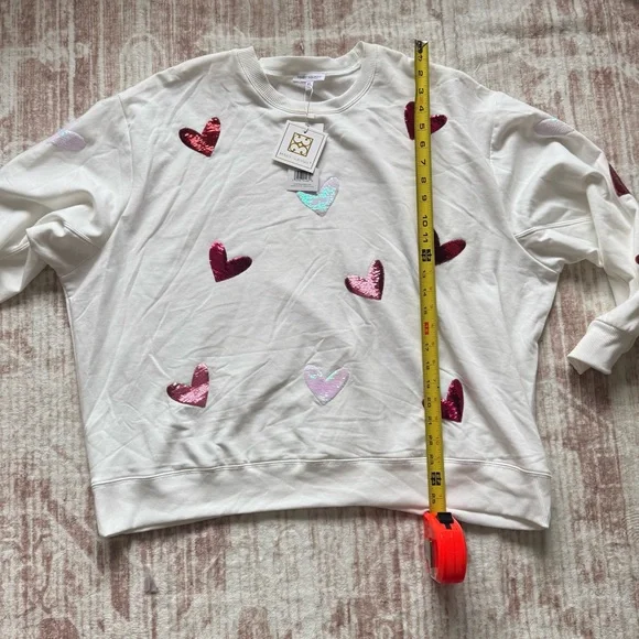 Mary Square XL Sequin Heart Sweatshirt Cream Valentine NWT Oversized - Picture 5 of 5